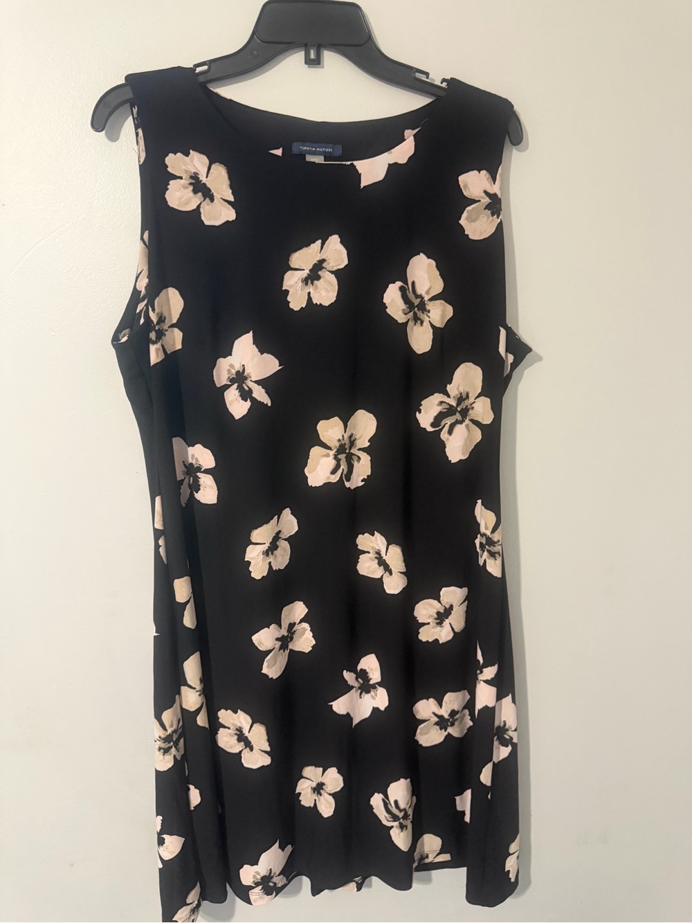 Tommy Hilfiger Black Midi Sleeveless Dress with Blush Beige Floral Print size 16